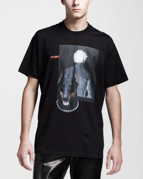 Givenchy Columbian Fit Man & Dog T.